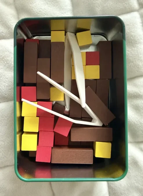How to Play Tinderbox, Contents Photo
